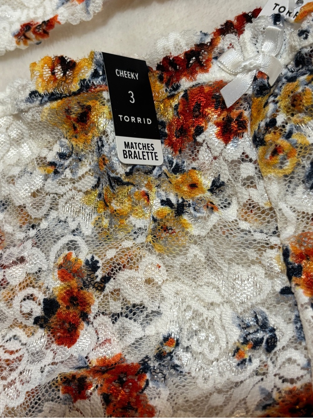Torrid Floral Lace Bralette & Cheeky Panty Set Size 3 Plus Size NWT - Picture 2 of 5